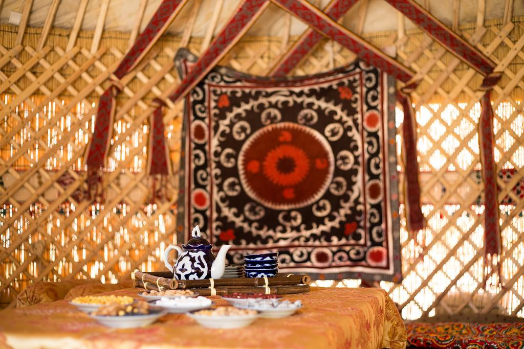 Advantage Hotel Samarkand Buitenkant foto