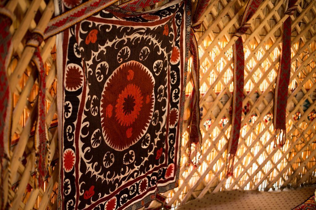 Advantage Hotel Samarkand Buitenkant foto